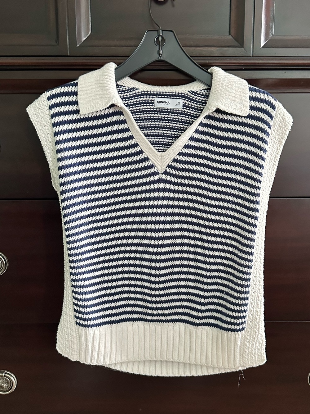 Sonoma Navy and White Striped V-Neck Sleeveless Sweater Vest - Picture 4 of 7